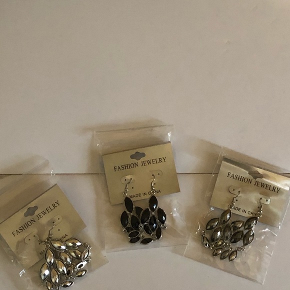 Miscellaneous Earrings - Picture 15 of 16